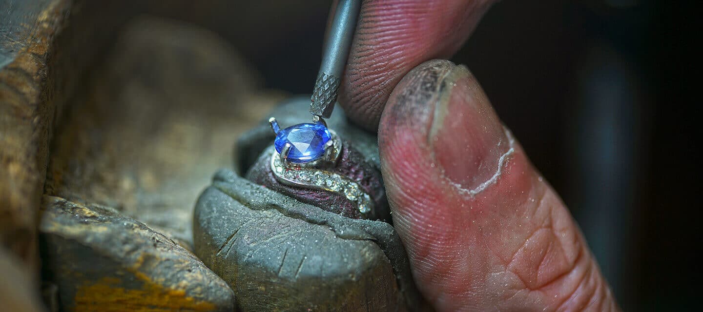 making a tanzanite engagement ring